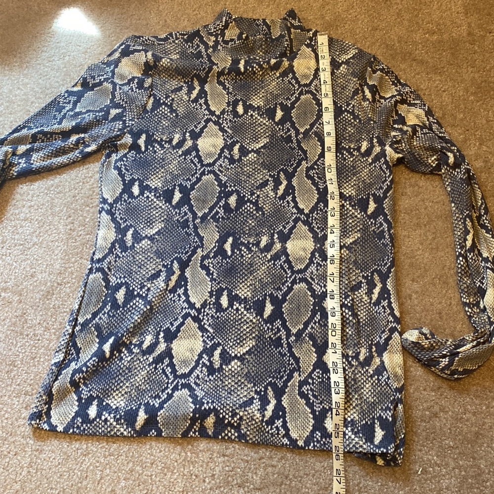 Snake Skin High Neck Long Sleeve Top Soft - Picture 6 of 7
